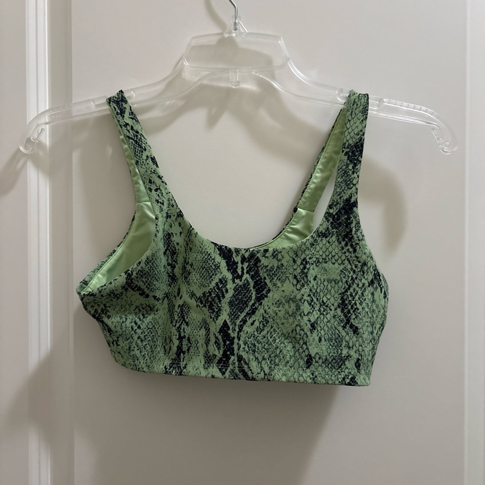 Alo Yoga Vapor Snakeskin Sports Bra in Neon Lime Size XS Athletic No Padding - Picture 2 of 5